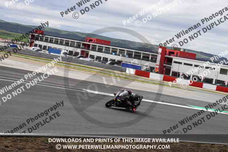 cadwell no limits trackday;cadwell park;cadwell park photographs;cadwell trackday photographs;enduro digital images;event digital images;eventdigitalimages;navarra;no limits trackdays;peter wileman photography;racing digital images;trackday digital images;trackday photos